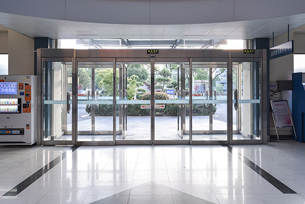 成都電動(dòng)玻璃門多少錢