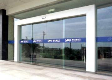 門禁系統(tǒng)控制自動門