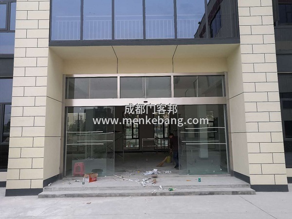 大邑感應門安裝案例,大邑自動門廠家定制案例,大邑自動感應門案例