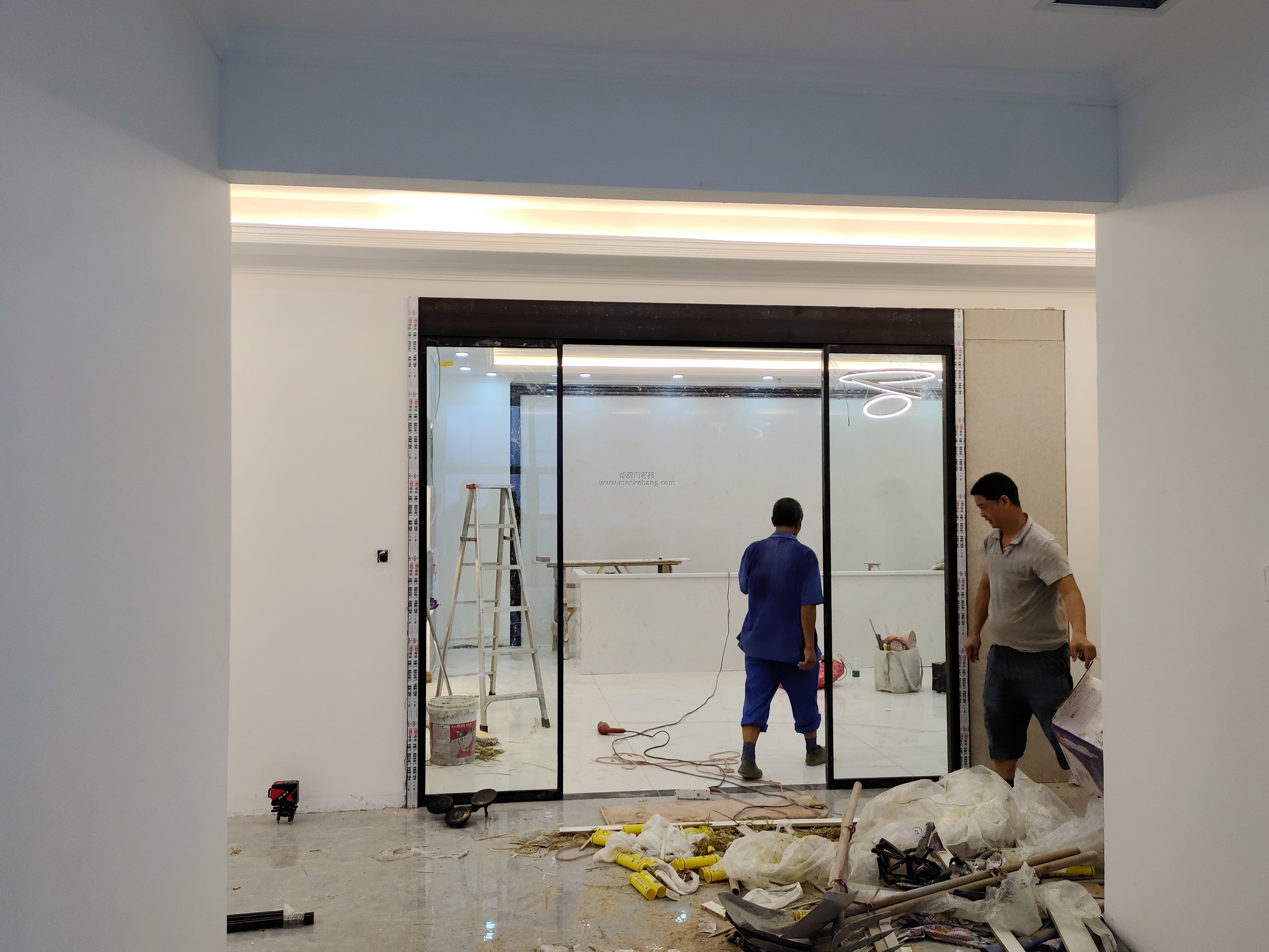 成都鋁合金型材感應門安裝案例