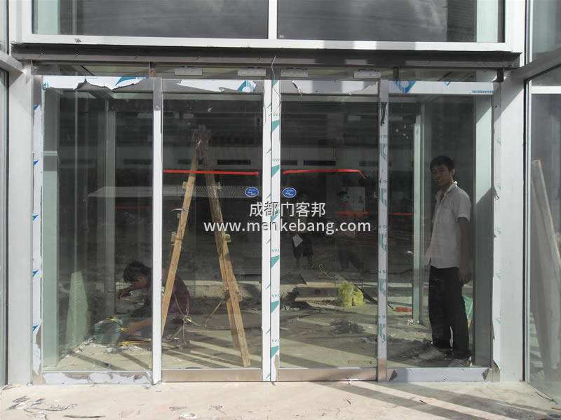 成都自動門上門安裝,自動門安裝維修上門服務