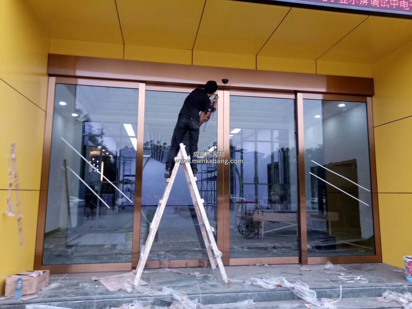 玻璃電動感應門多少錢一平方