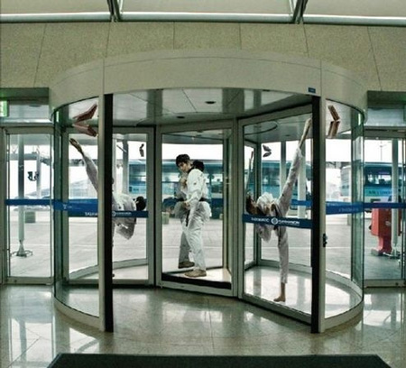 旋轉(zhuǎn)門有哪些獨(dú)特的優(yōu)勢(shì)